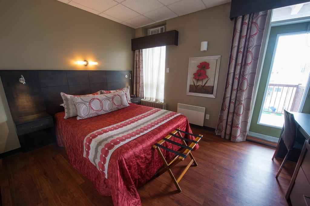 Hotel Du Fjord Chicoutimi Zimmer foto